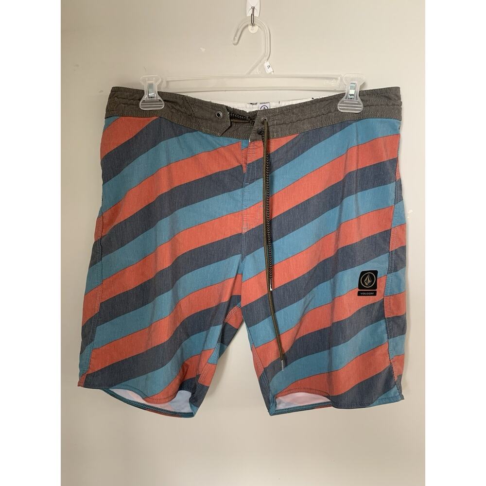 Volcom Slingers Mens Size 36 Board Shorts Striped